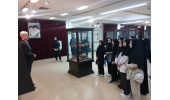 دانش‌آموزان دبیرستان دخترانه هاشمیه زرنق از موزه تاریخِ مؤسسه تاریخ و فرهنگ ایران بازدید کردند.
